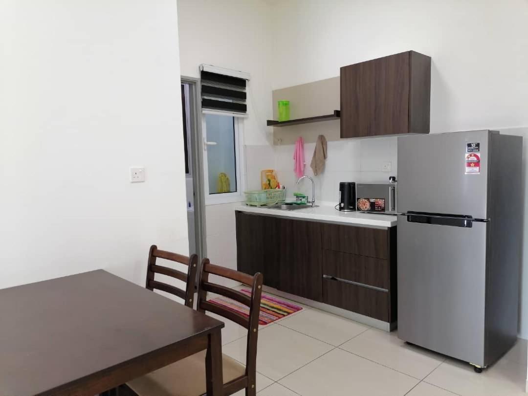 Mesahill Nilai 2 Room Condo - Fast Wifi, Amazing Pool & Tv Exterior foto