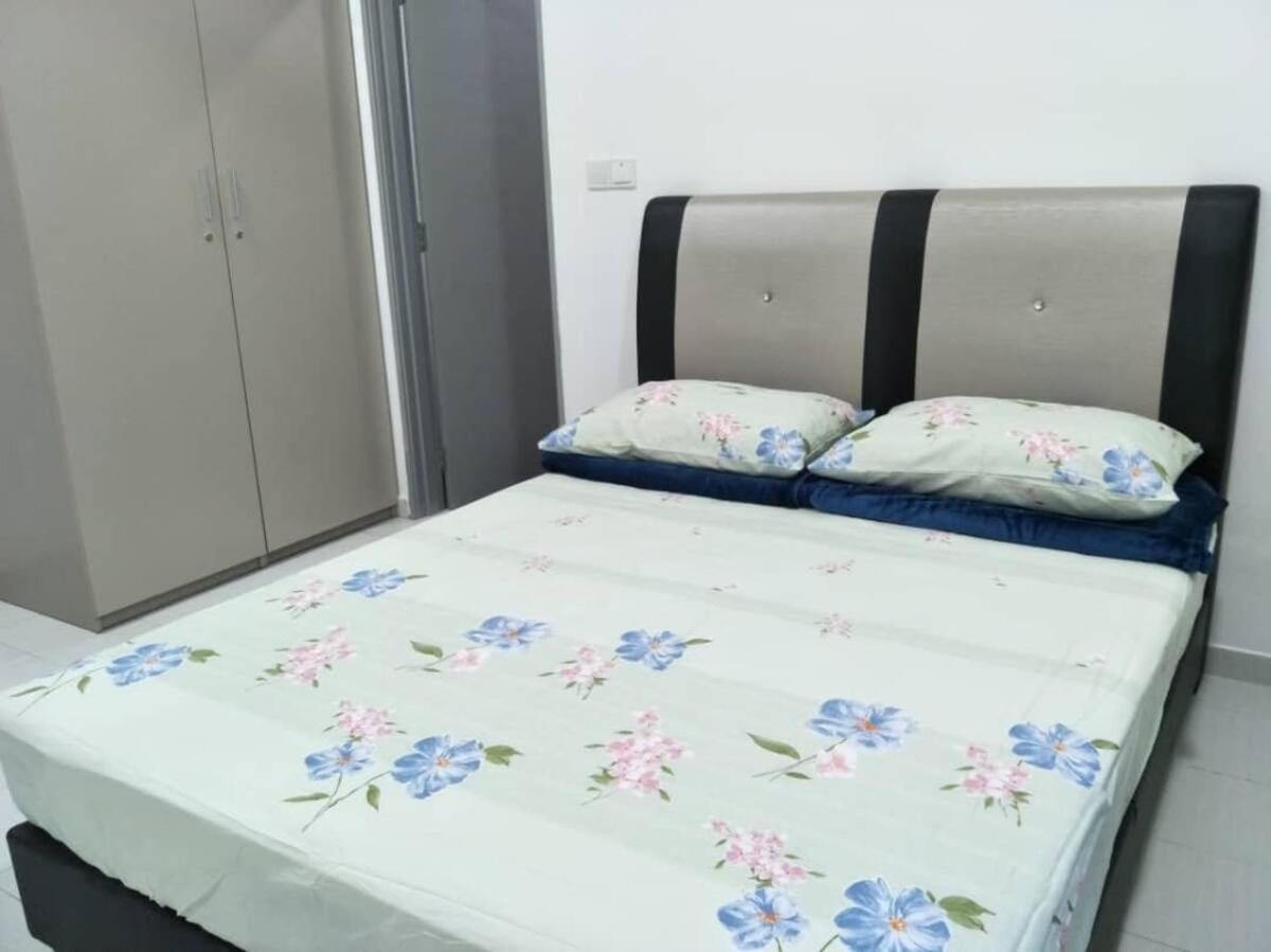 Mesahill Nilai 2 Room Condo - Fast Wifi, Amazing Pool & Tv Exterior foto